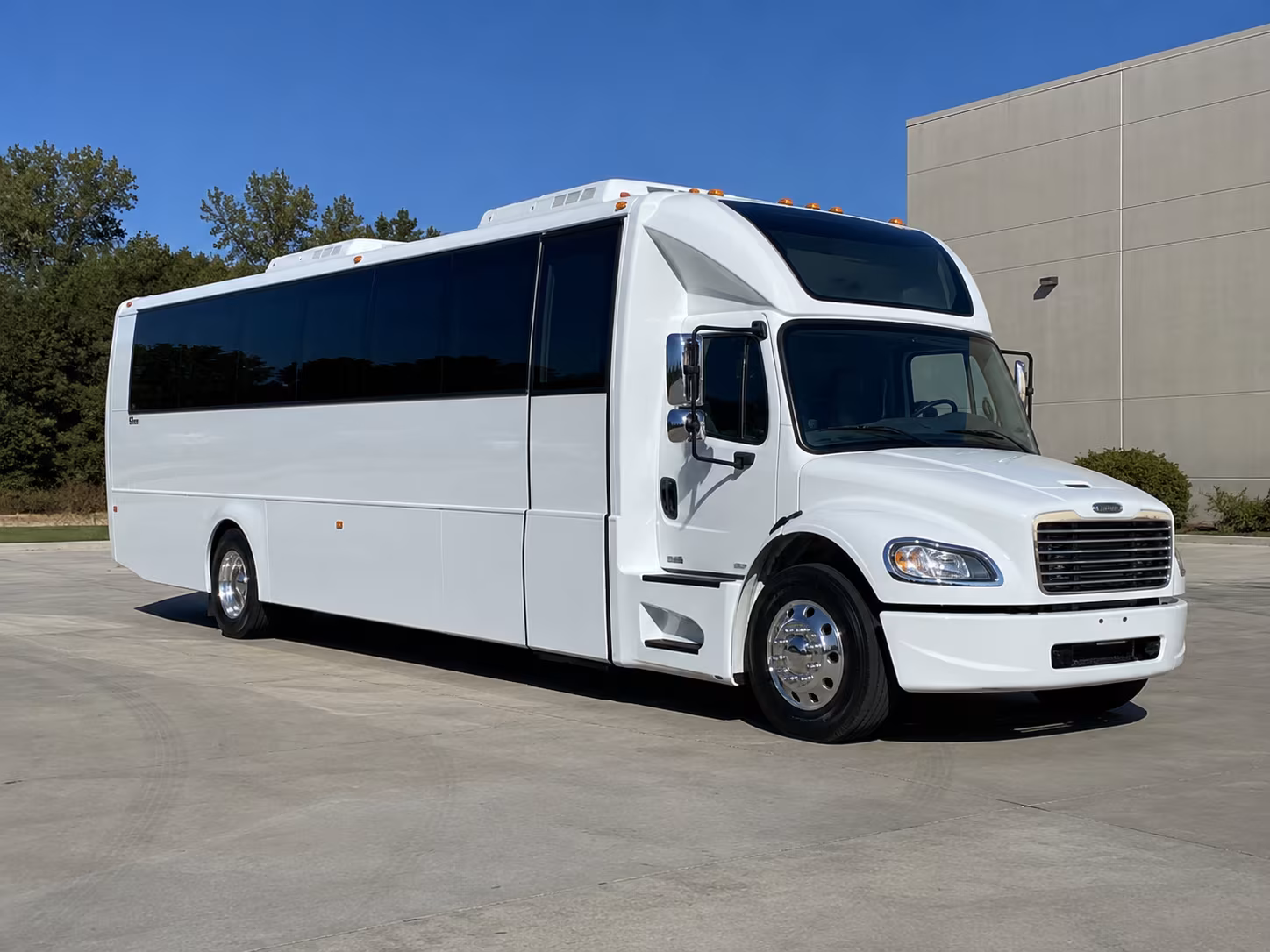grand island 28 passenger party bus
